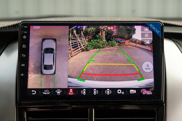 道路駕駛-行車紀錄器可切換視角